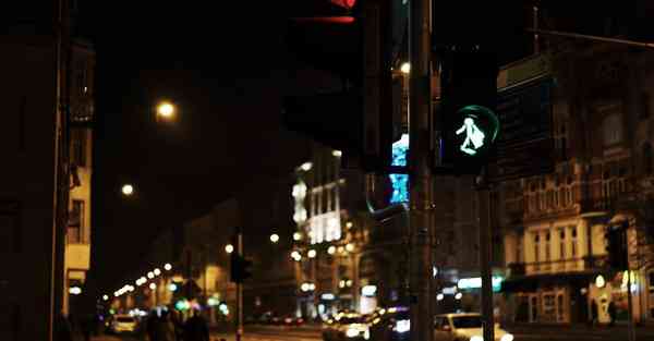 大数据包含设备数据的行业文章