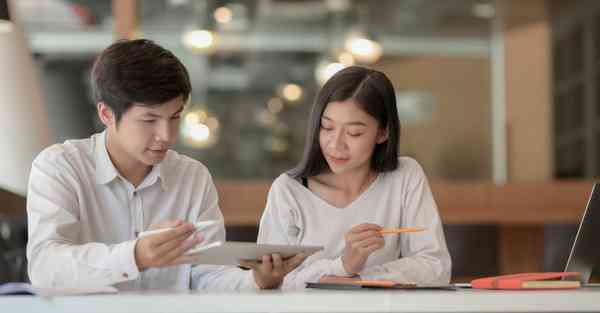 大数据包含设备数据的行业文章