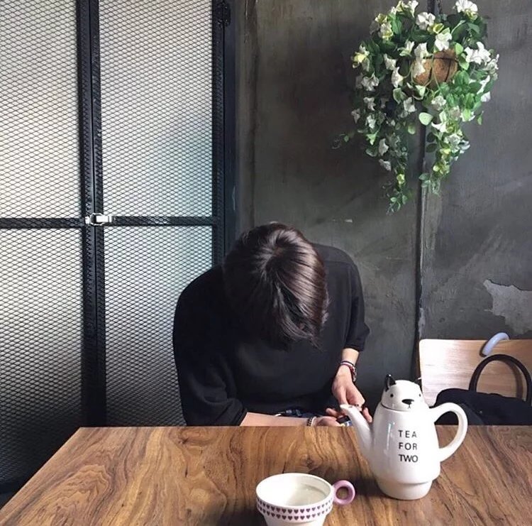 鲁滢叶娥