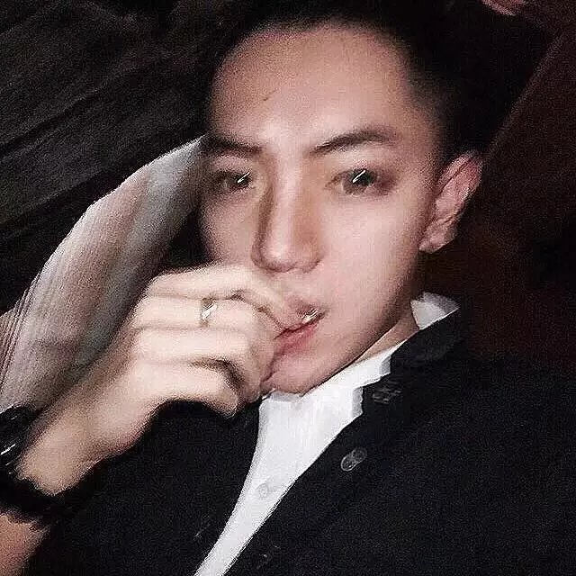 滕瑗翠慧