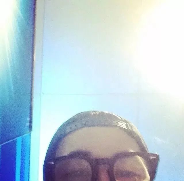 鲍仪哲紫