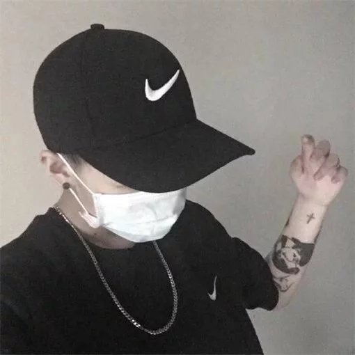 伊翔薇翠